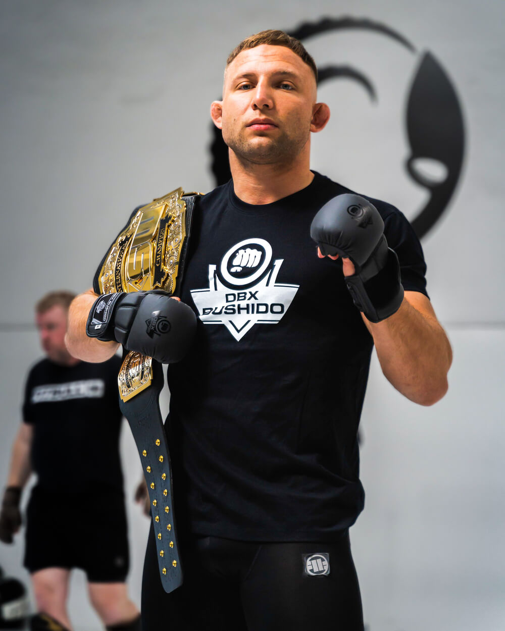 Rękawice do MMA DBX Bushido Adrian Bartosinski