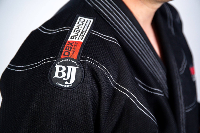 Kimono / GI für BJJ für Kinder Schwarz + Gürtel FREE - X-SERIES M0