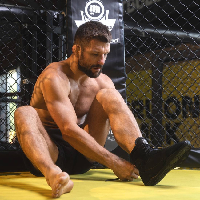 MMA BOKS ZAPASY Trainingsschuhe ARS-2051B - Größe 42