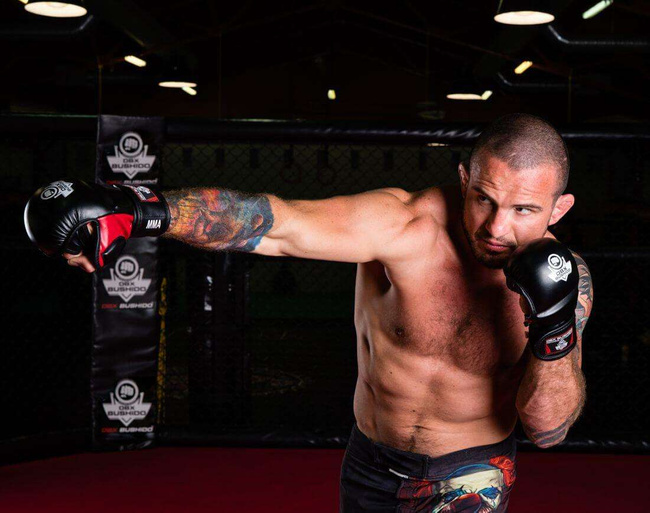 MMA Sparring Handschuhe L/XL - Phantom Rot - Valor Series