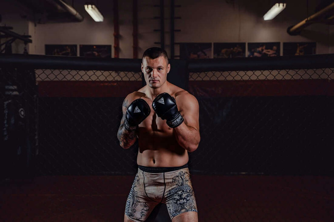 MMA Sparring Handschuhe M - Taver Schwarz - Origin Serie