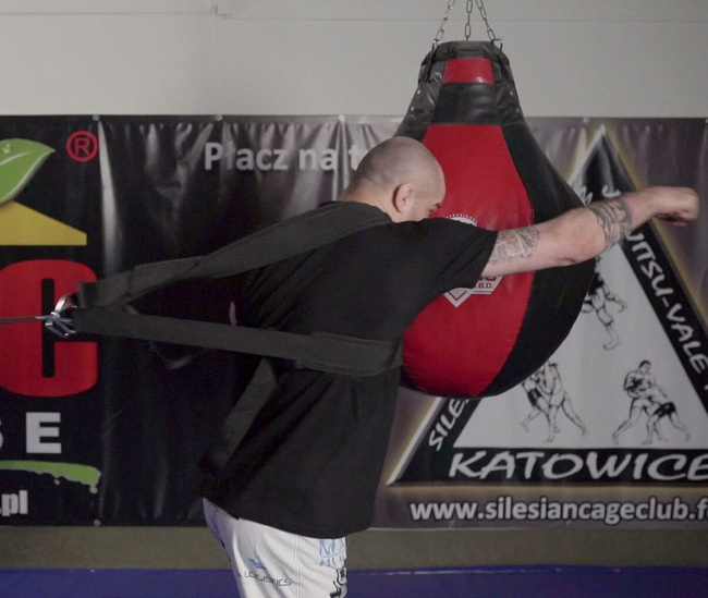 P1 - DBX Strength Harness - Geschwindigkeitswiderstand - Trainingsgurt - Wrestling Expander