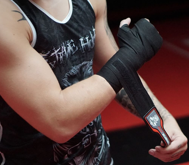 ELASTISCHE BOXBANDAGEN, WRAPS 4M SCHWARZ
