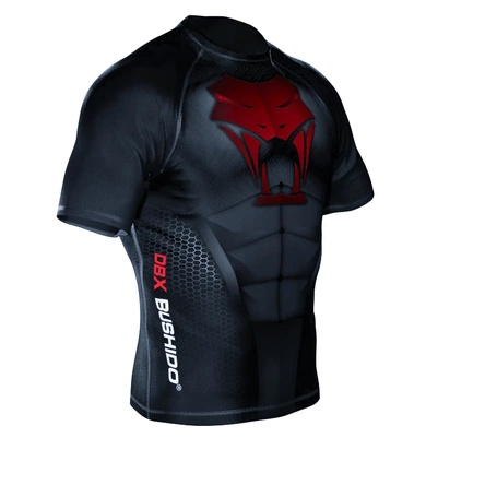 Das "Snake" Kompressions-T-Shirt Rashguard ist aus DBX MORE DRY L Material hergestellt