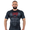 Das "Snake" Kompressions-T-Shirt Rashguard ist aus DBX MORE DRY L Material hergestellt