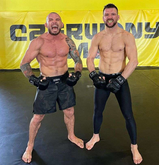 MMA Sparringshandschuhe M - Black Master - Valor Series