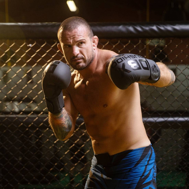 Boxhandschuhe 16oz - Mono - Valor Serie