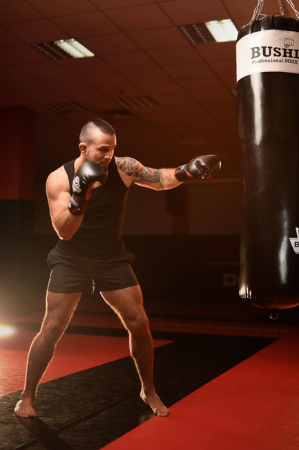 160 cm / UNGEFÜLLTER - BUSHIDO TRAININGSACK 160 40 für Boxen