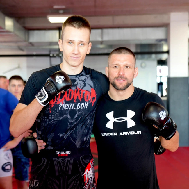 MMA Sparringshandschuhe M - Warrior Black - Legacy Series