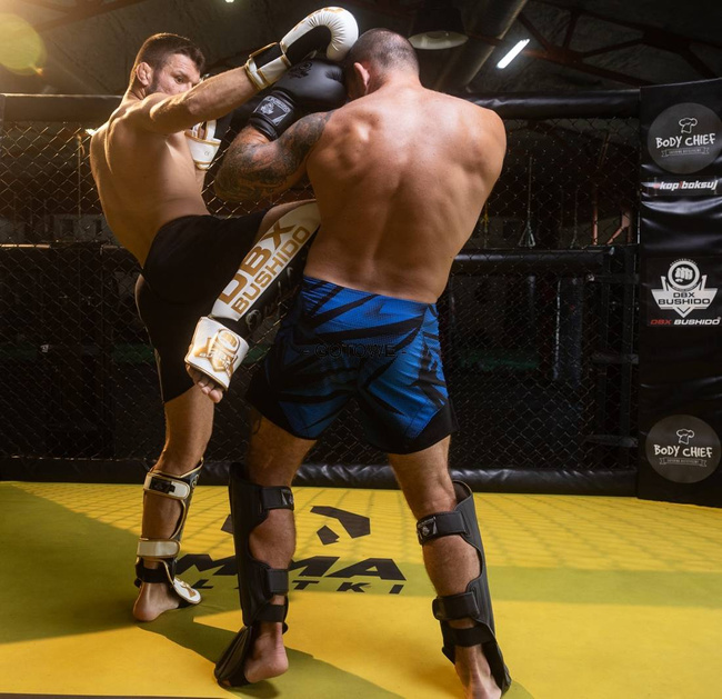 Schienbeinschützer L - Unbesiegt