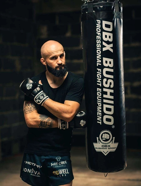 Boxset SBRX Black – Boxsack 130 cm 60 kg + Boxhandschuhe | DBX Bushido